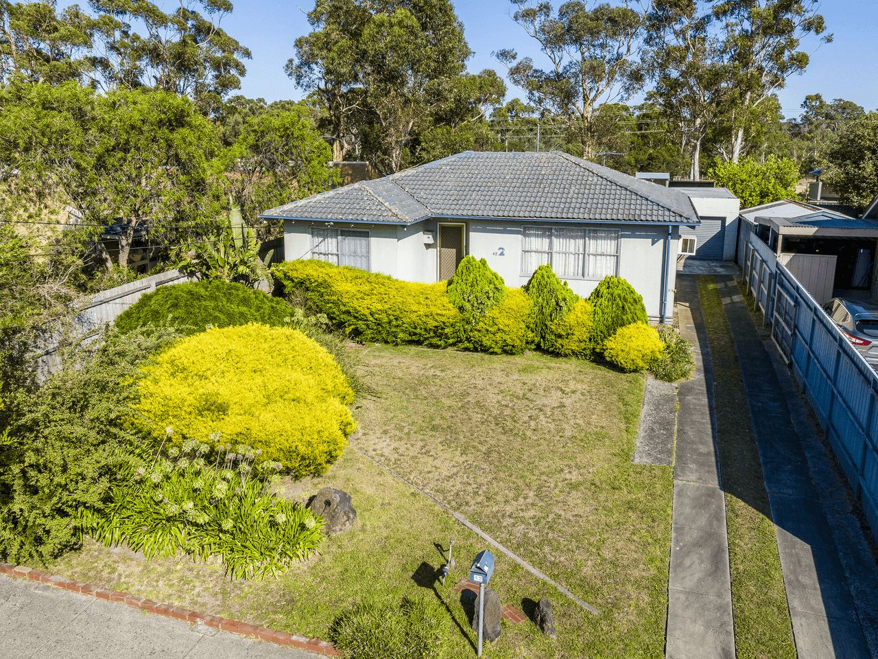 42 Scarlet Drive, DOVETON, VIC 3177