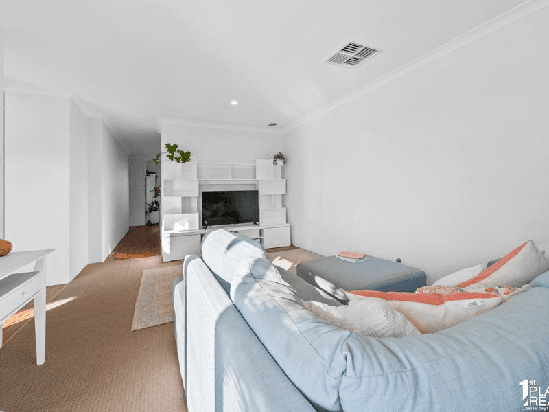 Unit 12/1 Waterside Dr, DUDLEY PARK, WA 6210
