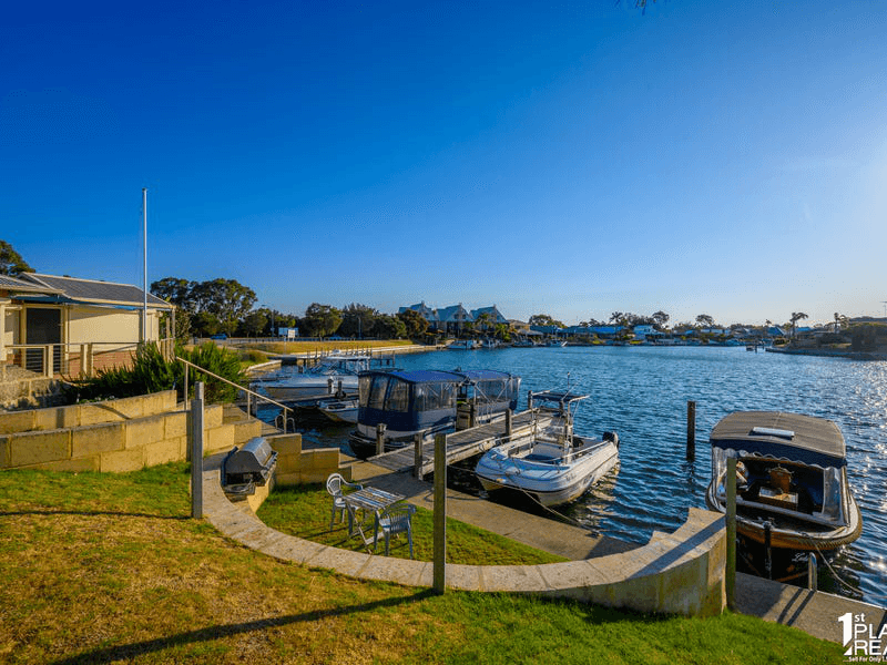 Unit 12/1 Waterside Dr, DUDLEY PARK, WA 6210