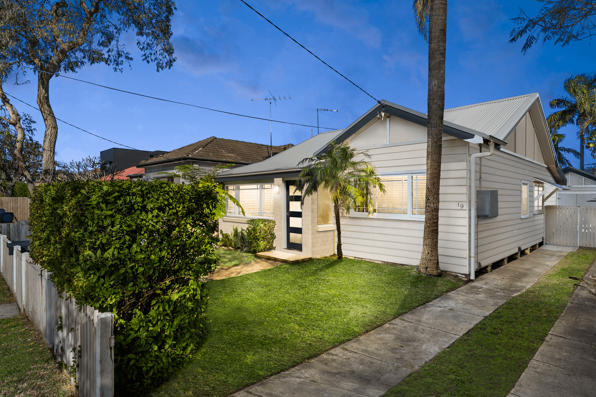 19 Rickard Road, North Narrabeen, NSW 2101