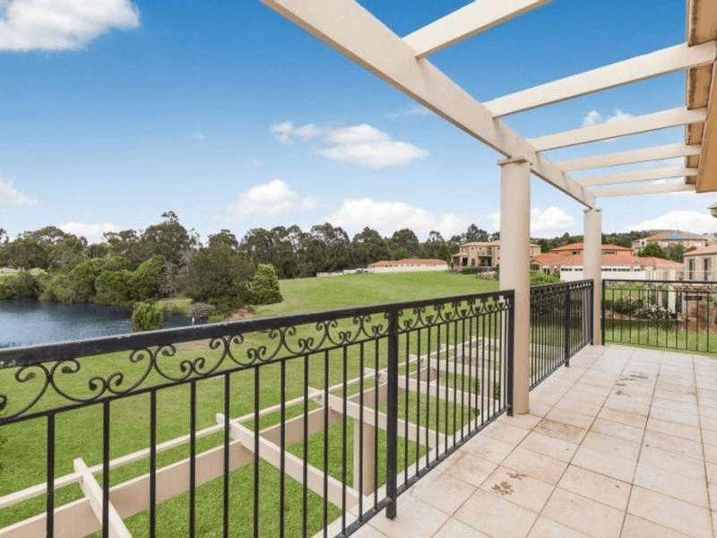 39 Lakeside Drive, HIDDEN VALLEY, VIC 3756