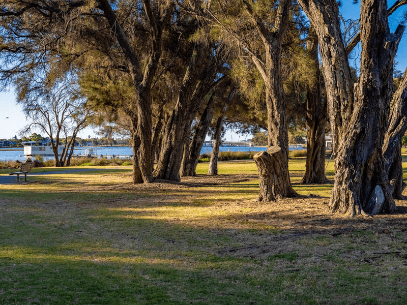 28 Encourage Loop, DUDLEY PARK, WA 6210