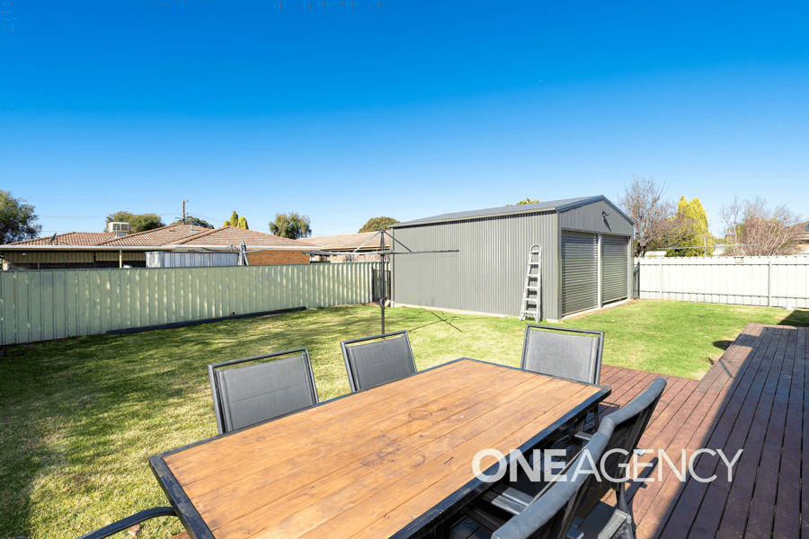 3 MAIN STREET, LAKE ALBERT, NSW 2650