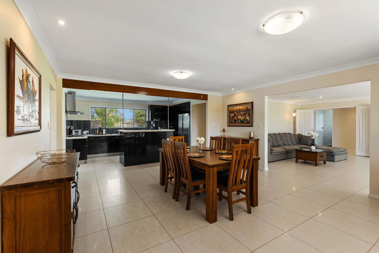 34-36 Forbes Court, MORAYFIELD, QLD 4506