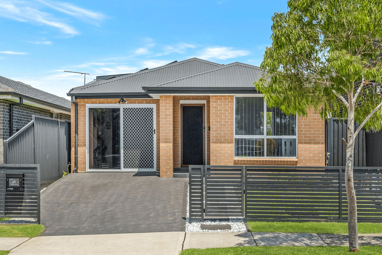 16 Swamphen Street, AUSTRAL, NSW 2179