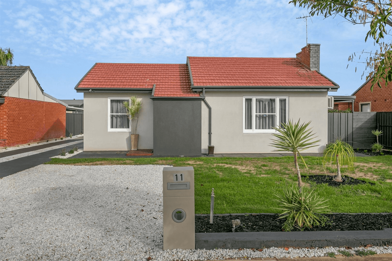 11 Fife Street, Woodville South, SA 5011