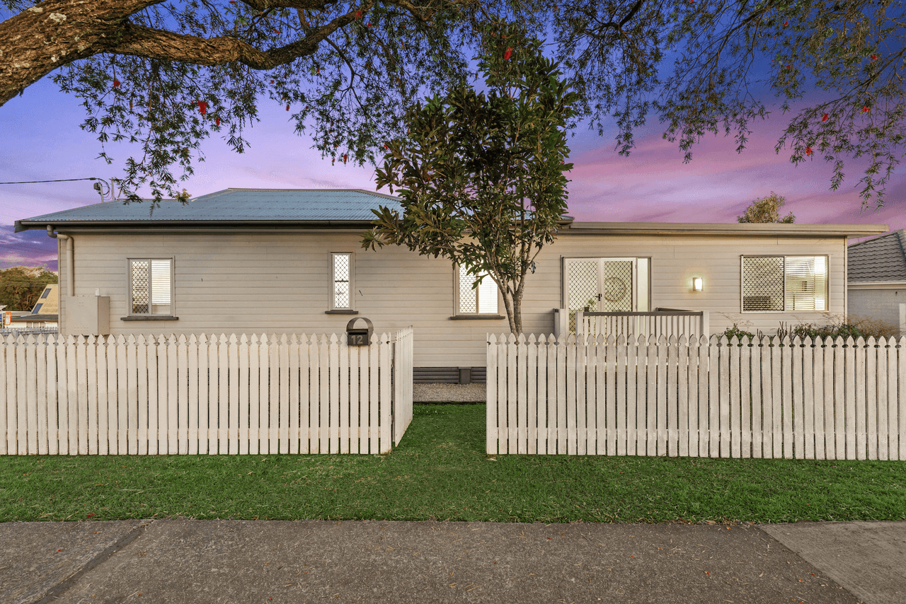 12 Patterson Street, PETRIE, QLD 4502