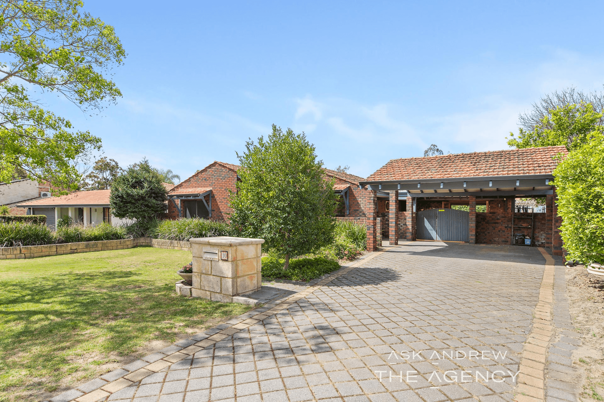 10 Hatfield Way, Booragoon, WA 6154