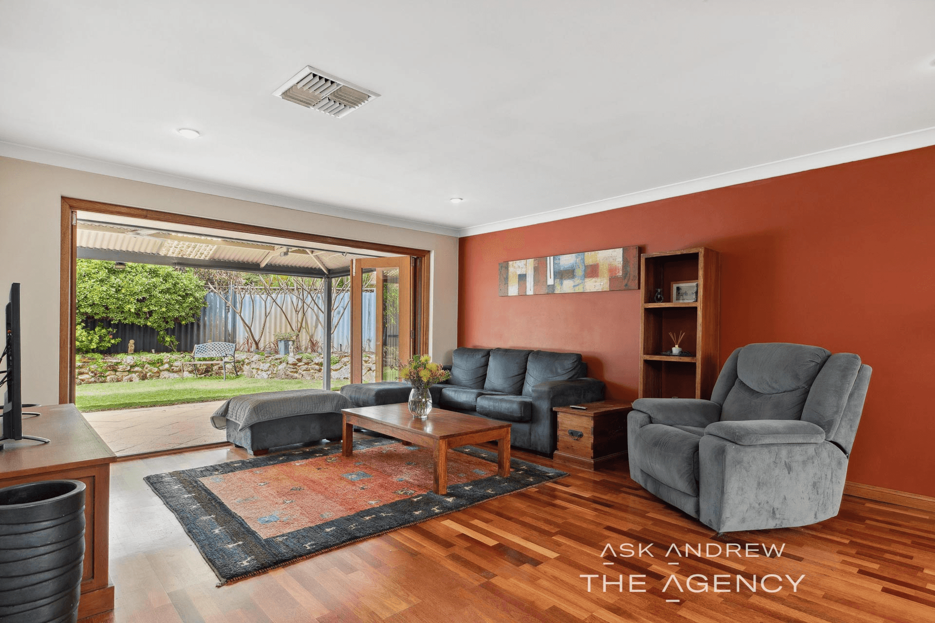 10 Hatfield Way, Booragoon, WA 6154