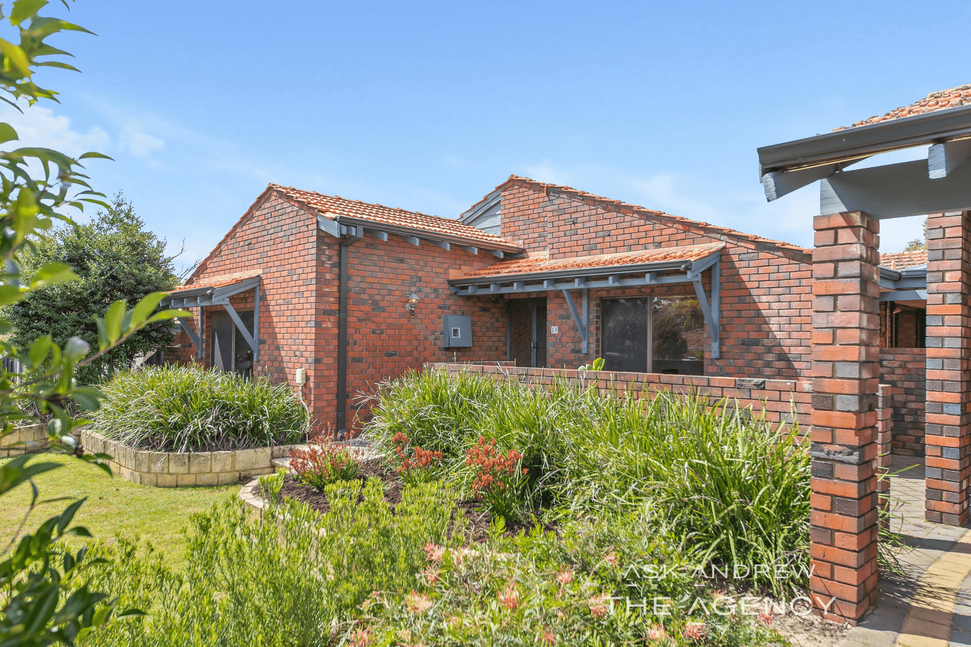 10 Hatfield Way, Booragoon, WA 6154