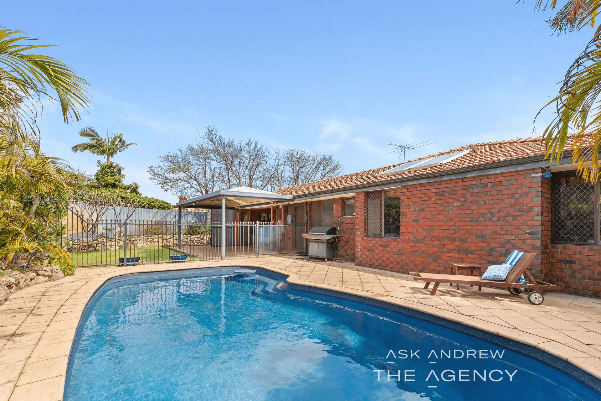 10 Hatfield Way, Booragoon, WA 6154