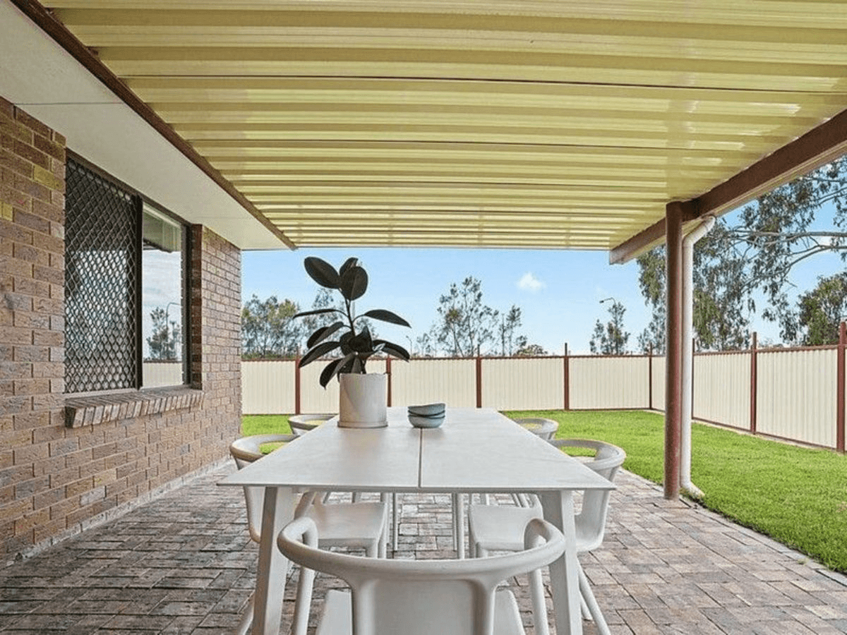 353 Hinkler Drive, WORONGARY, QLD 4213