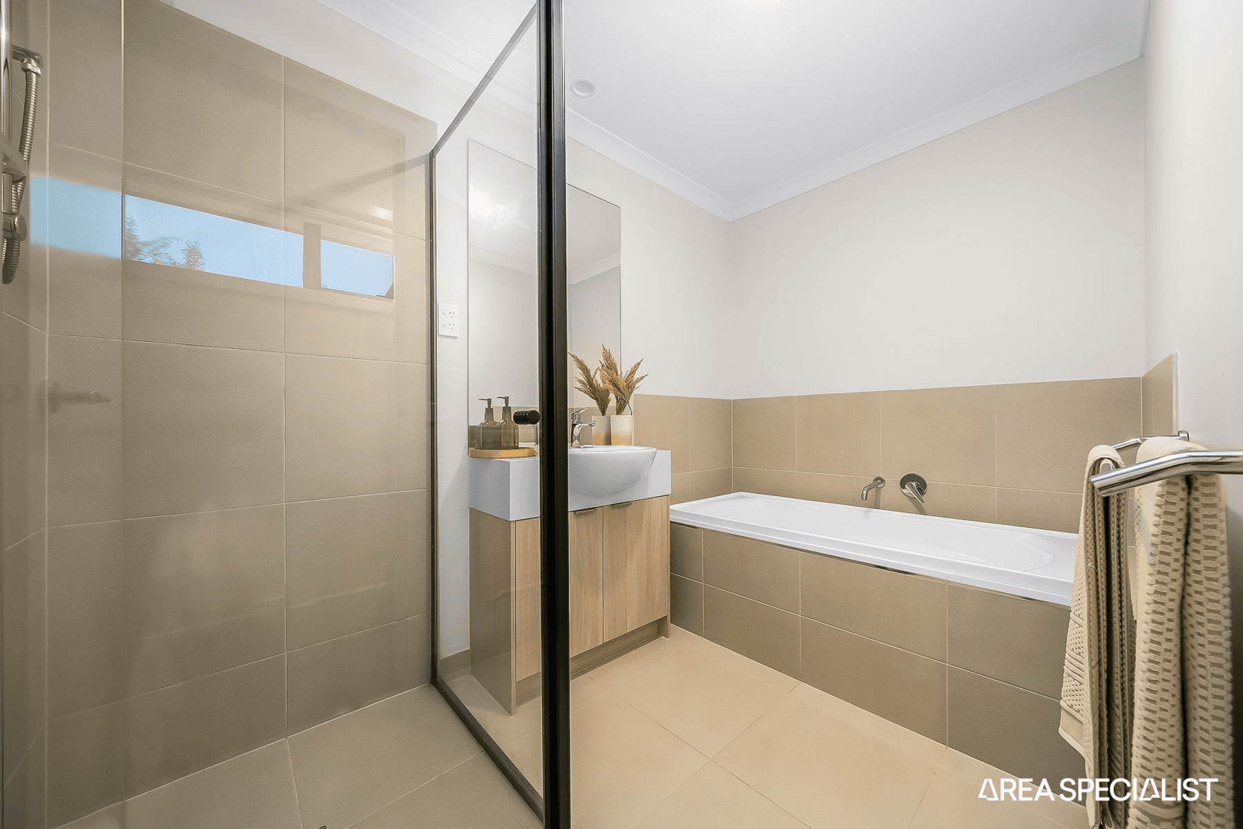 1 Portrait Place, Clyde North, VIC 3978