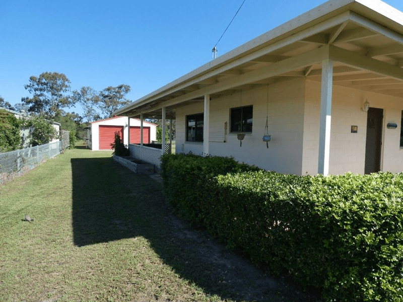 8  Pangola Street, WINFIELD, QLD 4670