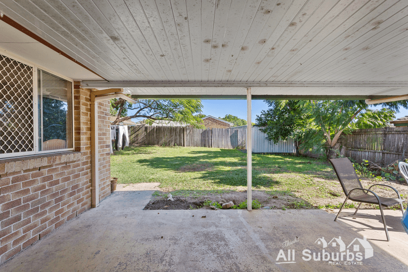 8 Julie Street, CRESTMEAD, QLD 4132