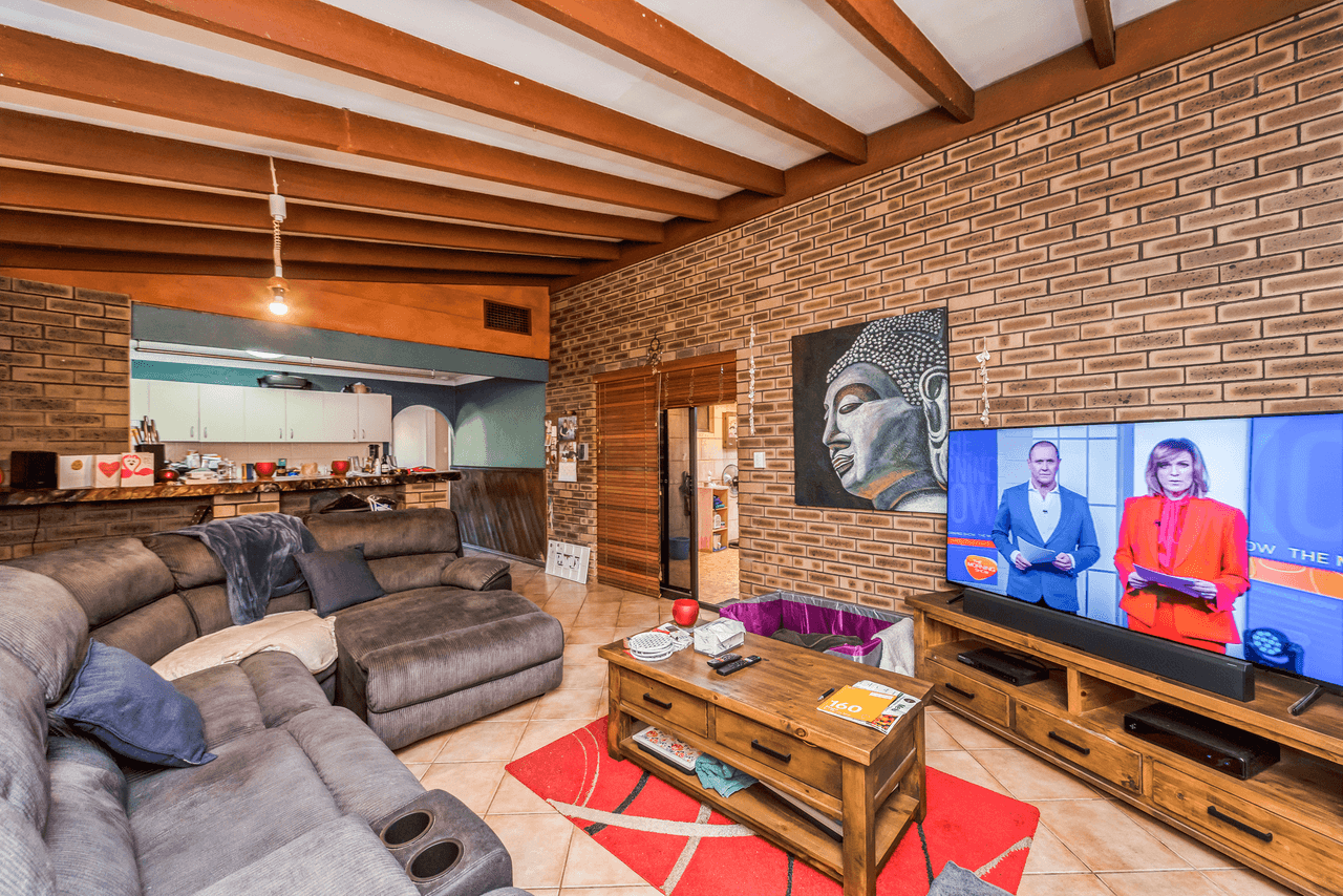 16 Regehr Street, WARNBRO, WA 6169