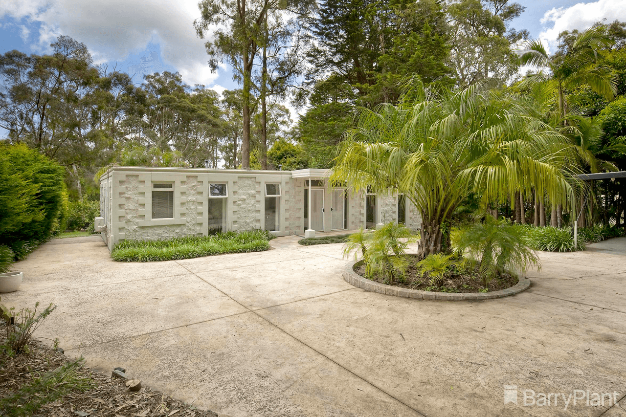 17 Alfred Grove, Emerald, VIC 3782