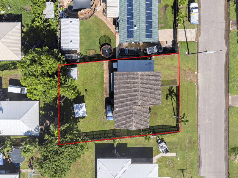 8 Roma Court, KELSO, QLD 4815
