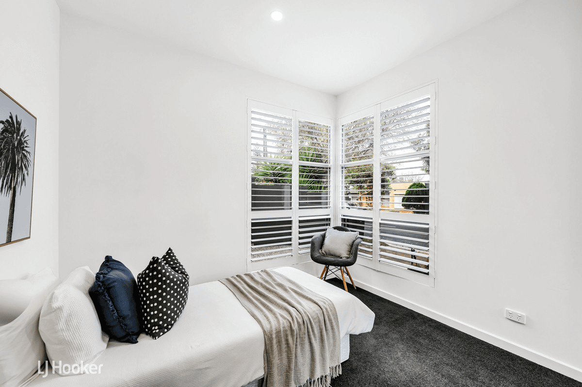 1A Douglas Grove, GLENELG NORTH, SA 5045