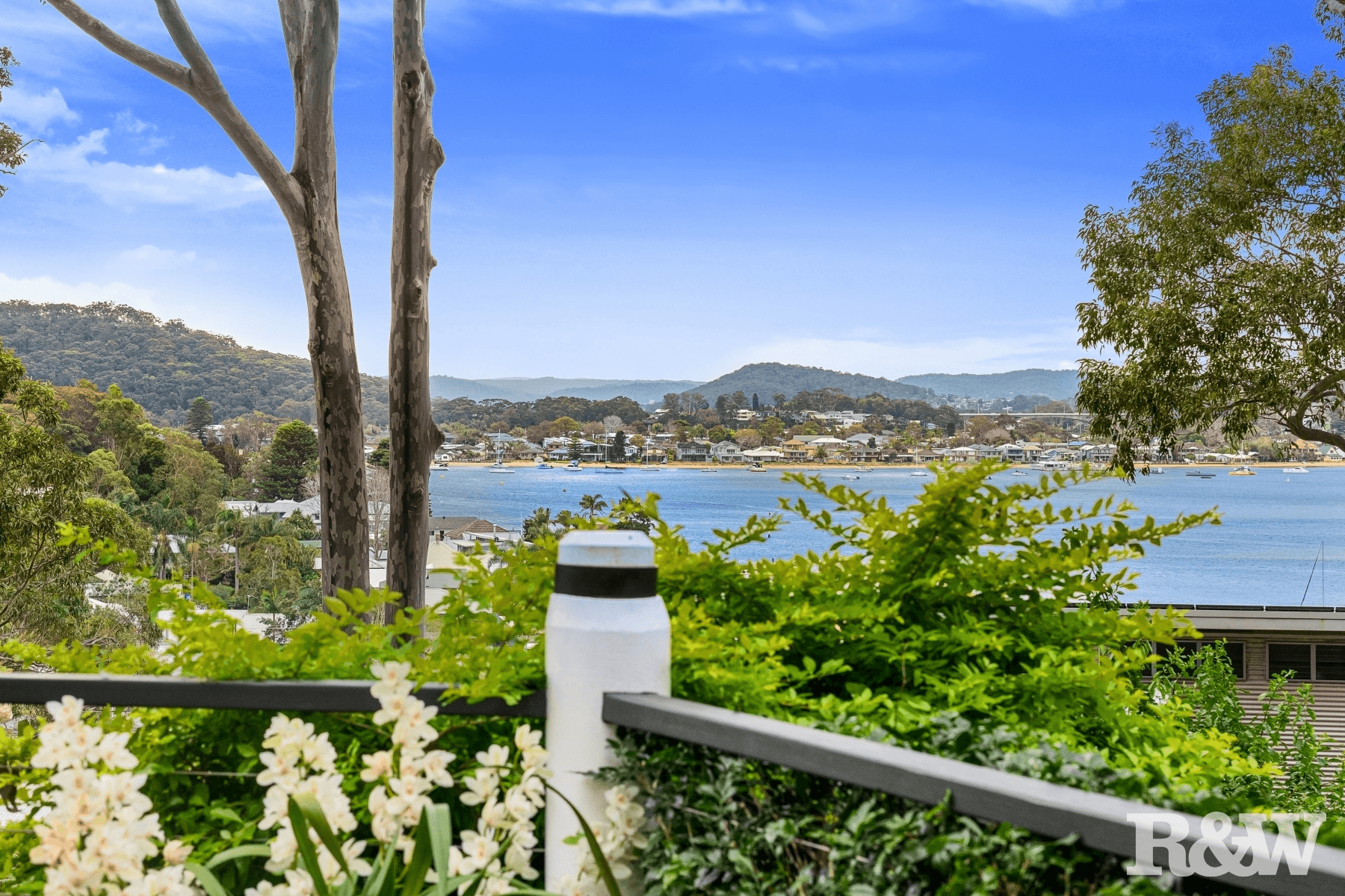 43 High View Road, Pretty Beach, NSW 2257