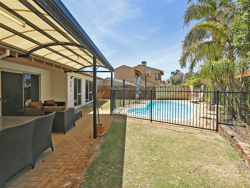 4 Royce Grove, BOORAGOON, WA 6154