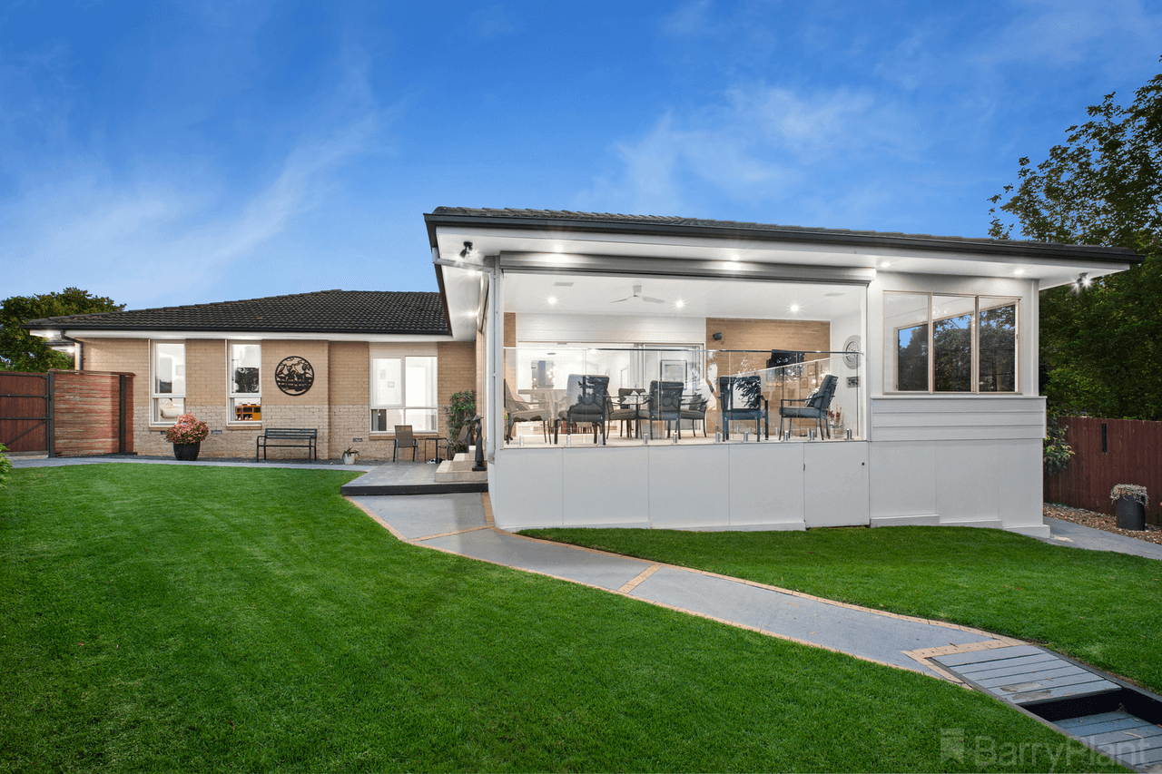 11 Marraroo Close, Bayswater North, VIC 3153