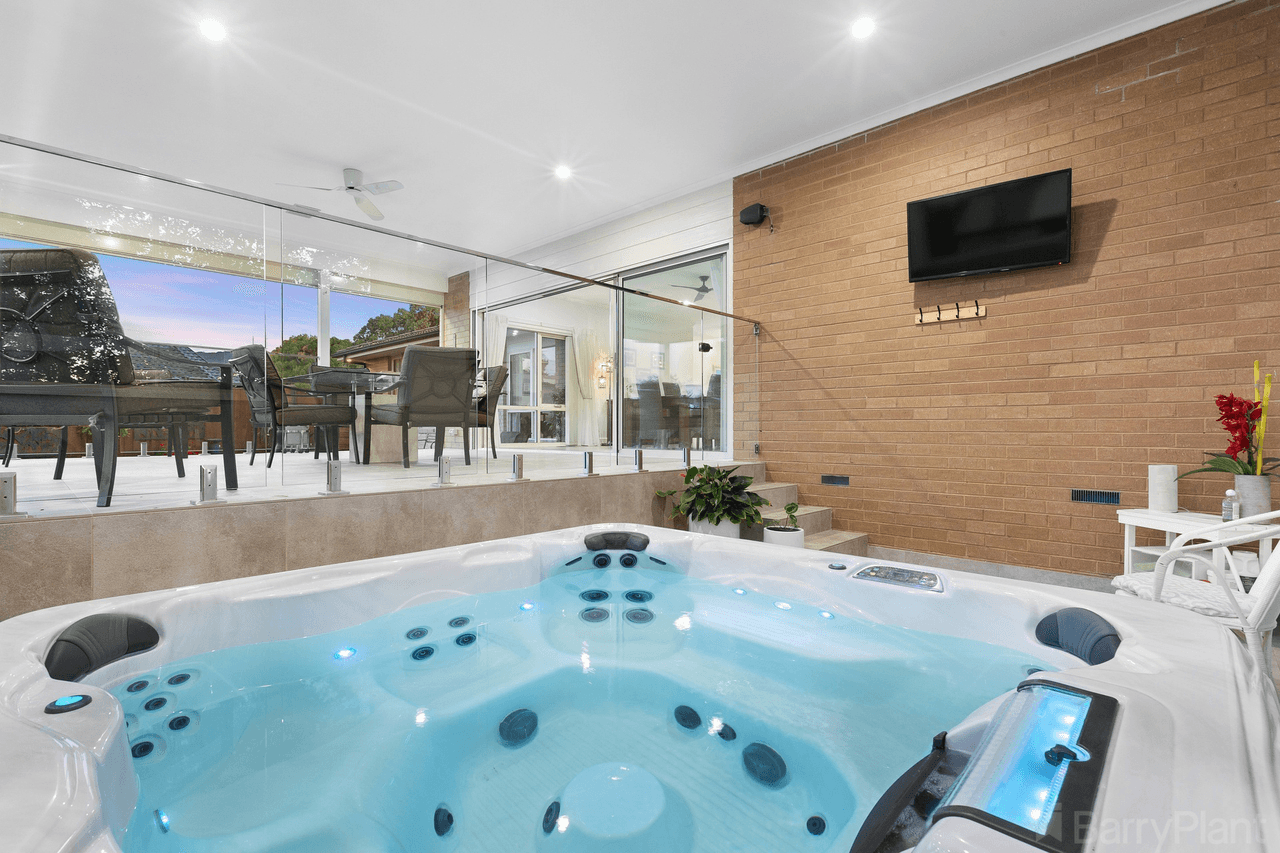 11 Marraroo Close, Bayswater North, VIC 3153