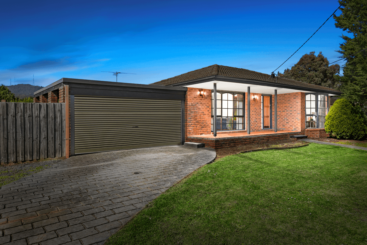 27 Avington Crescent, BORONIA, VIC 3155