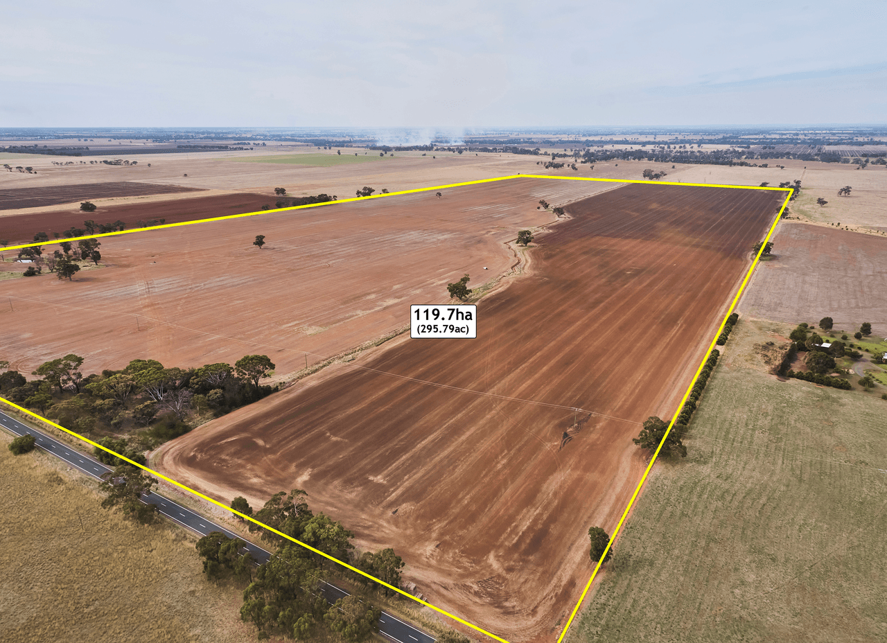 . Corner Myola Road and Rochester Road, CORNELLA, VIC 3551