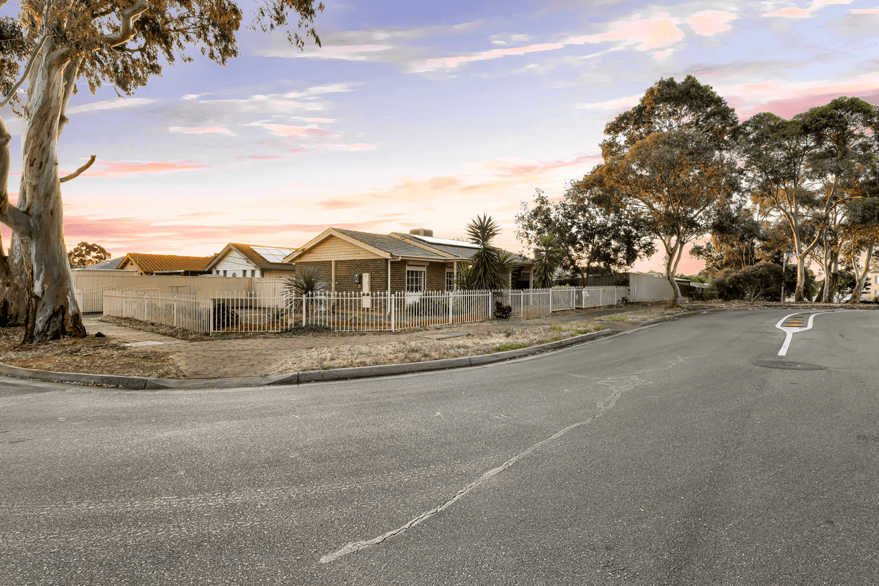 1 Dienelt Drive, PARA HILLS WEST, SA 5096