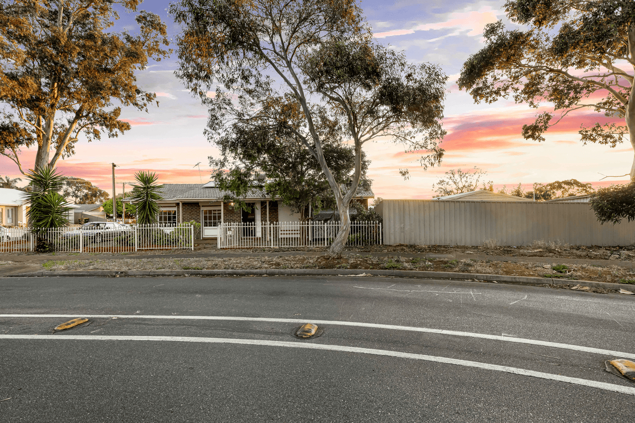 1 Dienelt Drive, PARA HILLS WEST, SA 5096