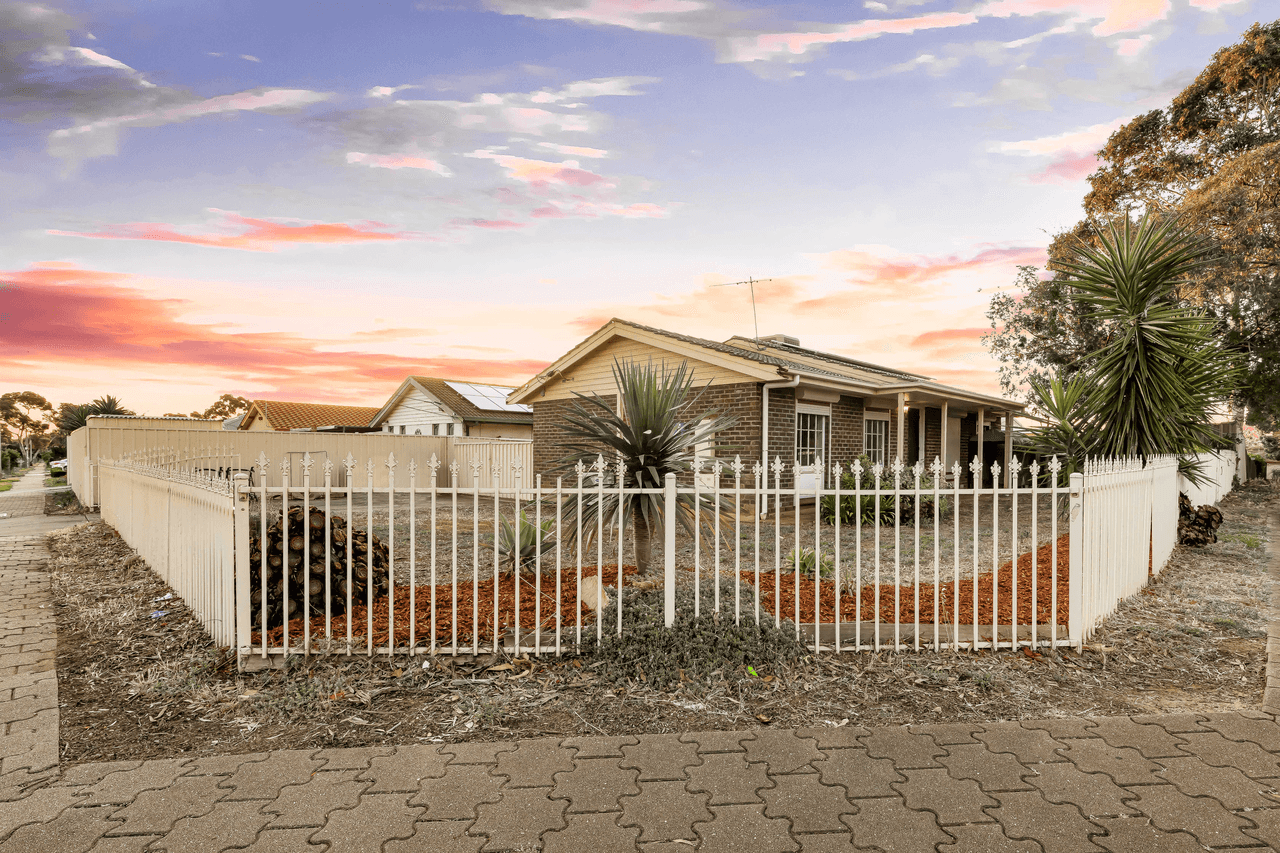 1 Dienelt Drive, PARA HILLS WEST, SA 5096