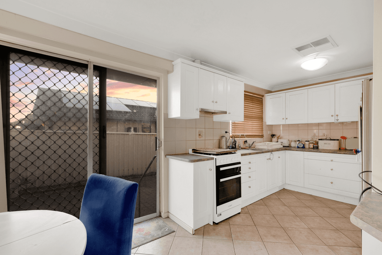 1 Dienelt Drive, PARA HILLS WEST, SA 5096