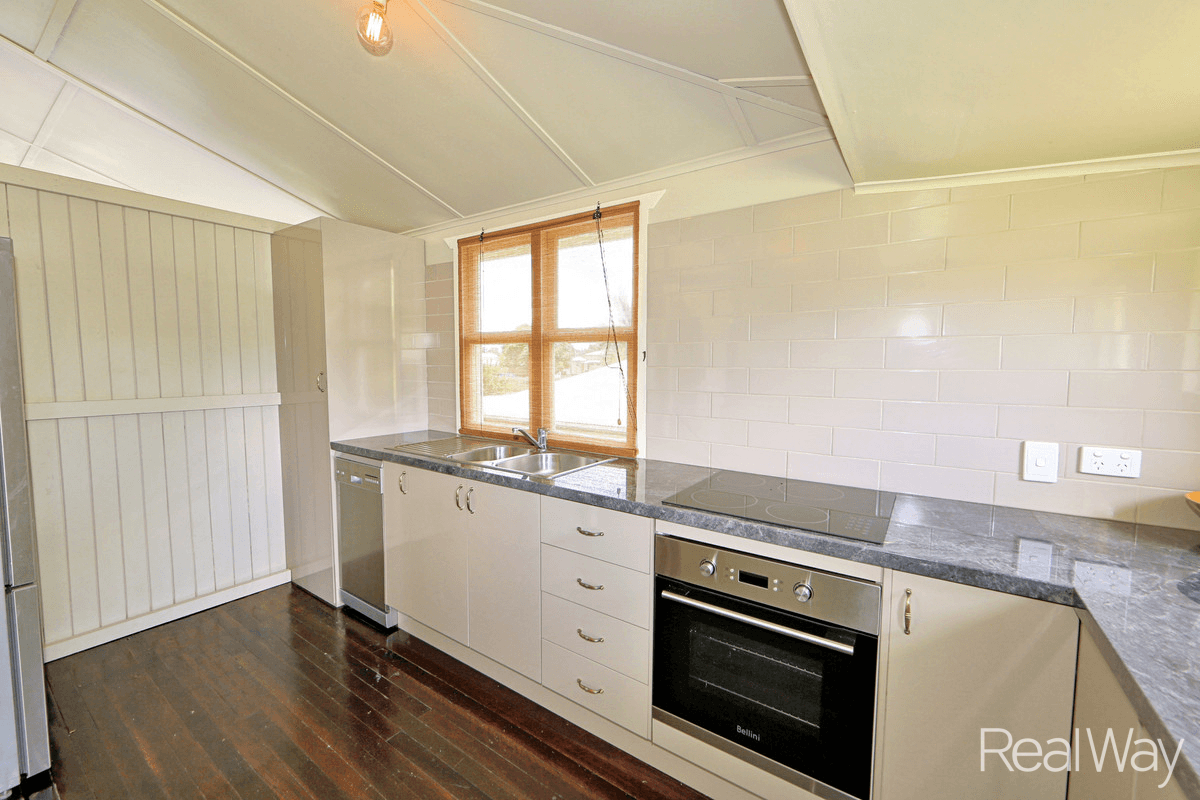 28 Donald Street, Bundaberg North, QLD 4670