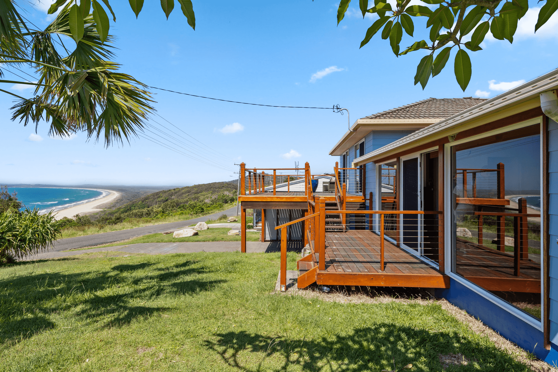 60 Skyline Crescent, Crescent Head, NSW 2440