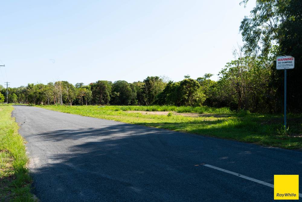 Lot 10 Machans Beach Road, MACHANS BEACH, QLD 4878