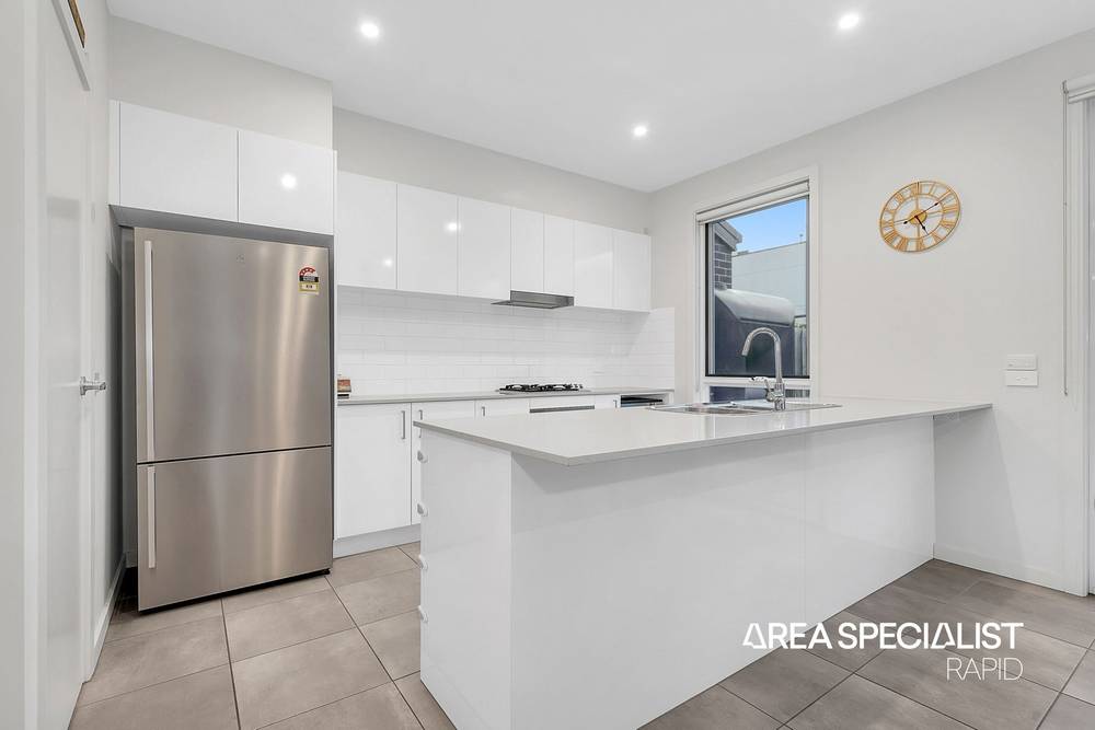 53 Cilento Crescent, Lynbrook, VIC 3975