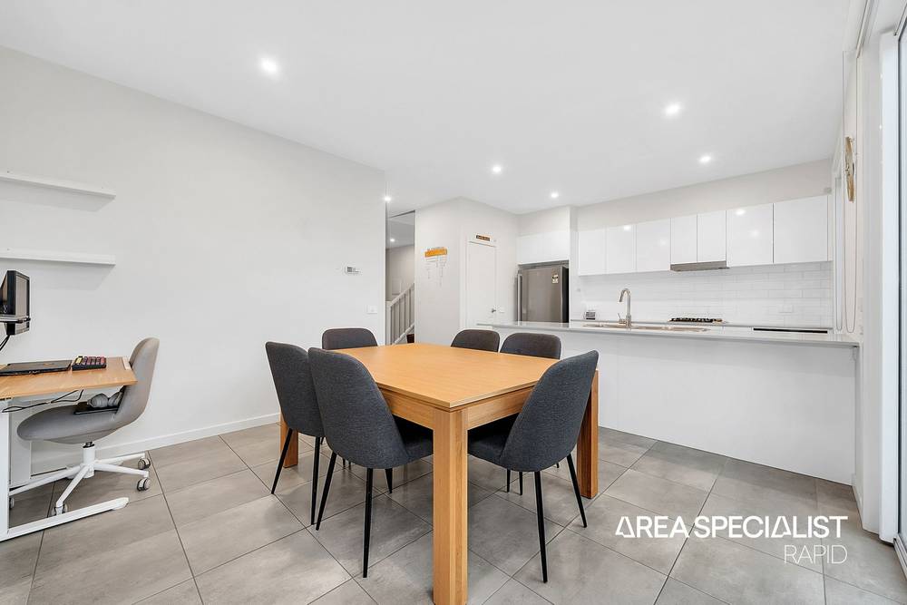 53 Cilento Crescent, Lynbrook, VIC 3975