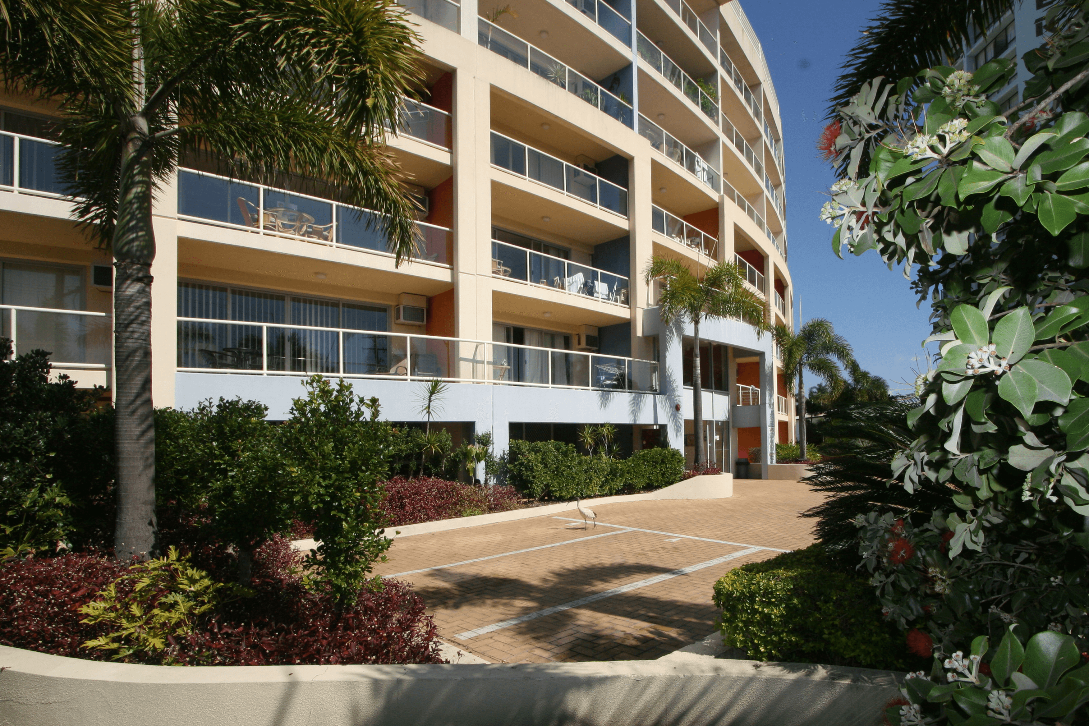 40/106 Marine Parade, SOUTHPORT, QLD 4215