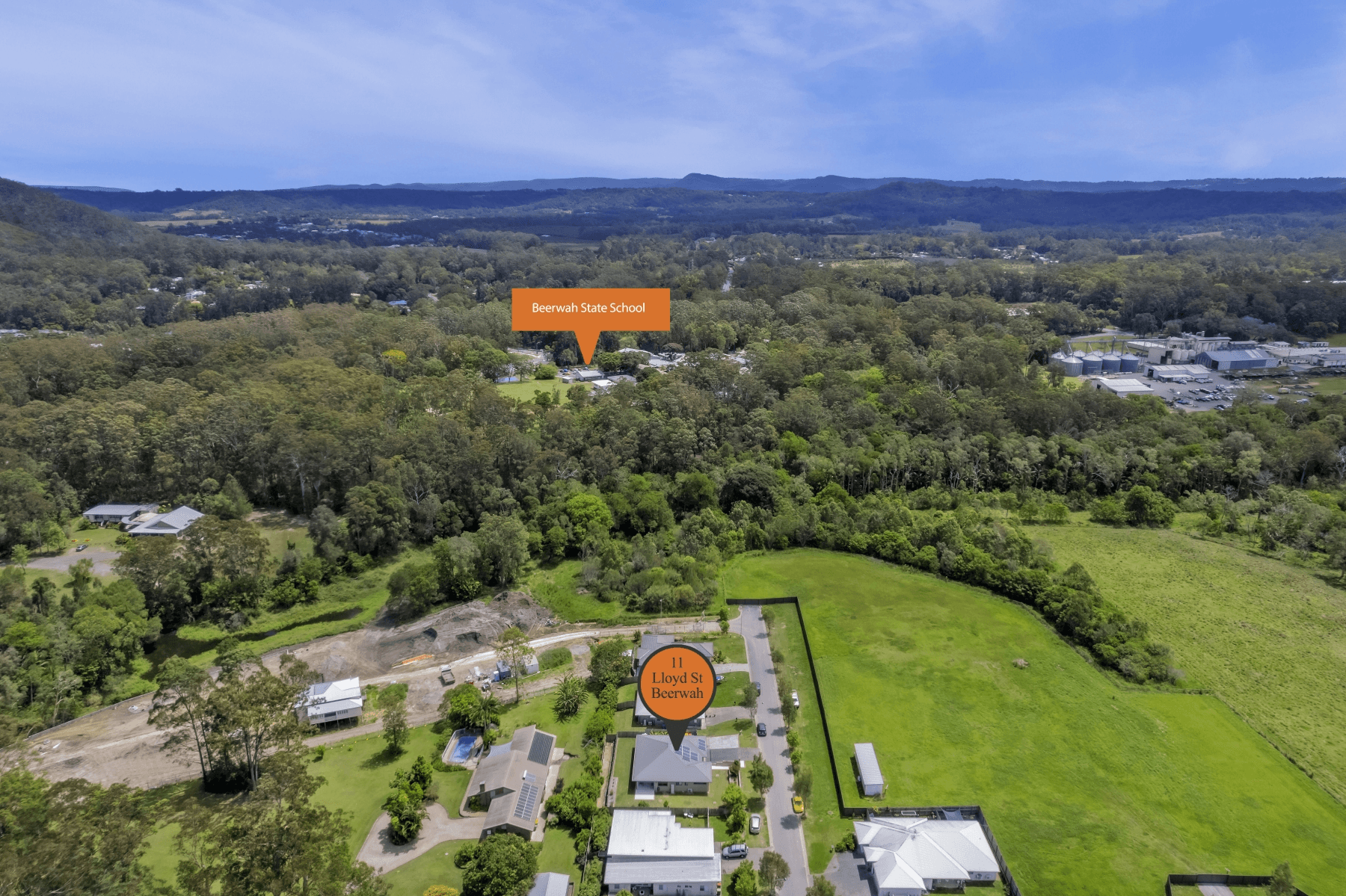 11 Lloyd Street, BEERWAH, QLD 4519
