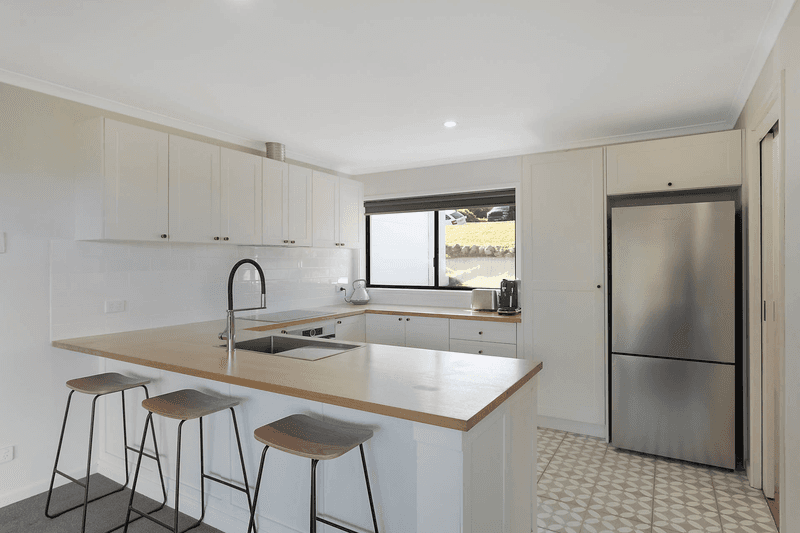 38 Surf Circle, Tura Beach, NSW 2548