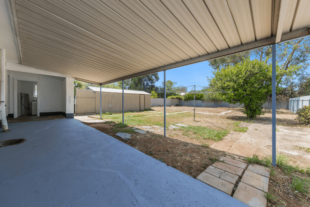 128 Woodford Road, ELIZABETH NORTH, SA 5113