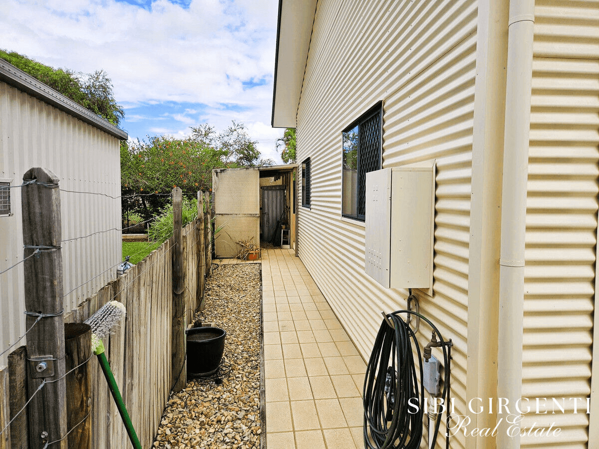 16 Damien Street, Mareeba, QLD 4880