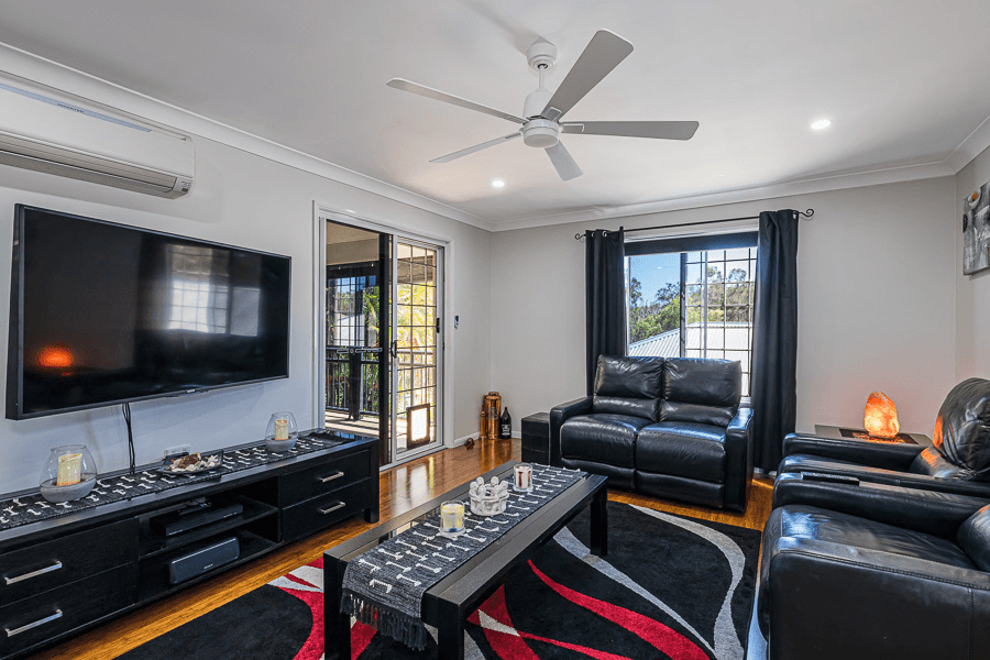 13 Albatross Ct, Banksia Beach, QLD 4507