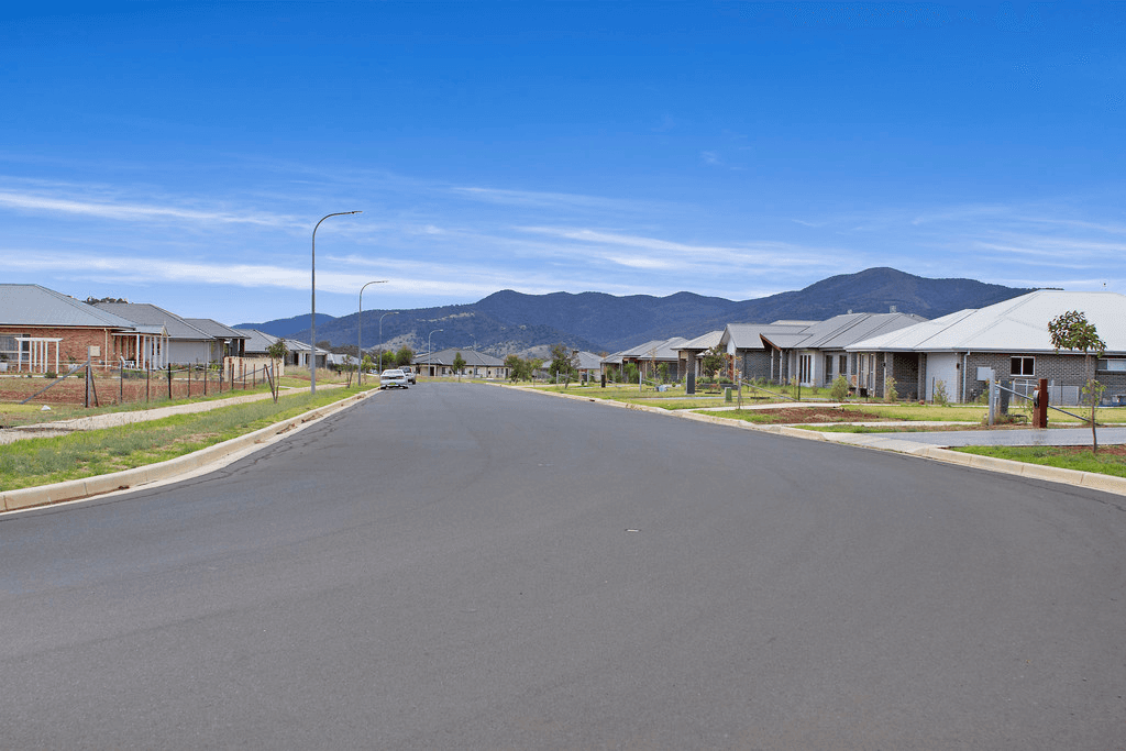 Lot 206  Stage 2A Moore Creek Gardens, TAMWORTH, NSW 2340