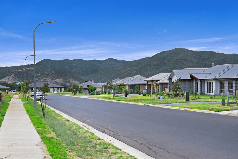 Lot 206  Stage 2A Moore Creek Gardens, TAMWORTH, NSW 2340