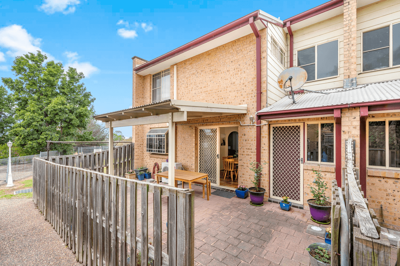 5/2-10 Henry Drive, SINGLETON, NSW 2330