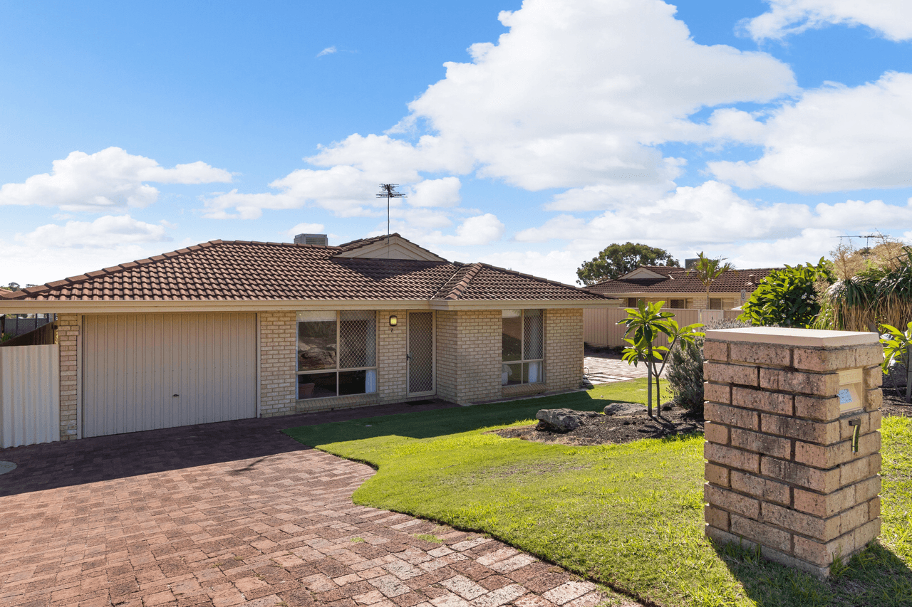 7 Kidbrooke Way, KINGSLEY, WA 6026