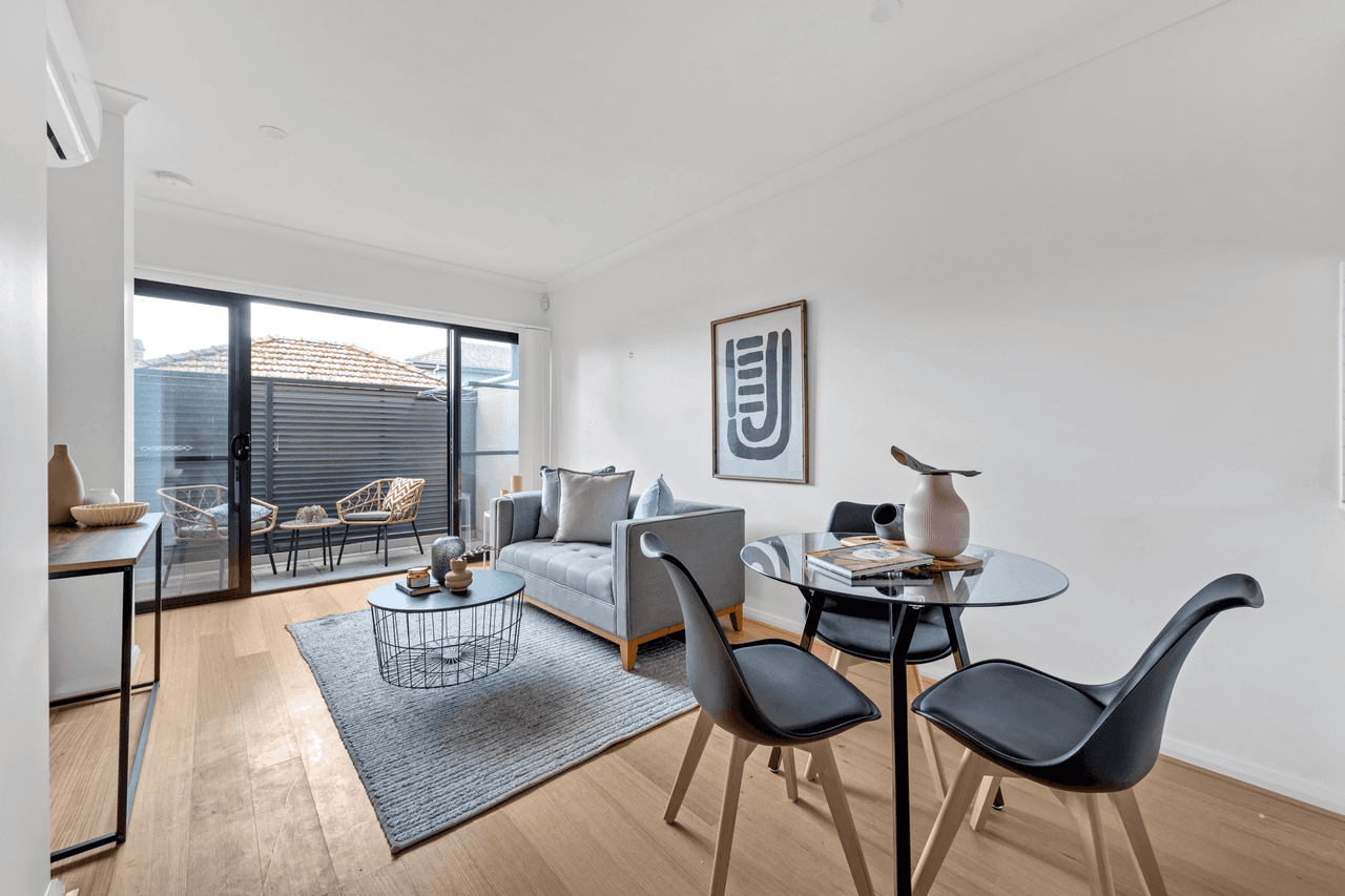 2/445 Bell Street, PASCOE VALE SOUTH, VIC 3044