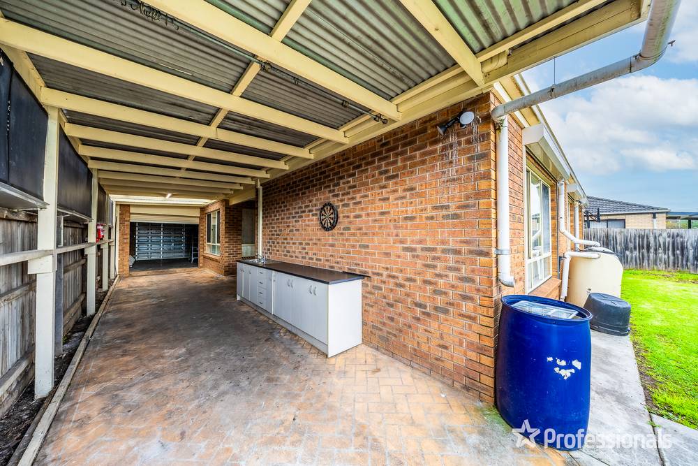 18 Astley Wynd, LYNBROOK, VIC 3975